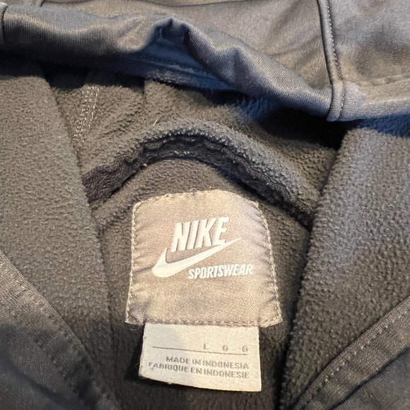 Nike Sportswear - Jacket-hoodie-front pockets - Picture 2 of 3
